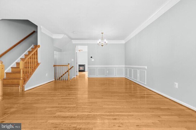 Building Photo - 6687 Roderick Loop