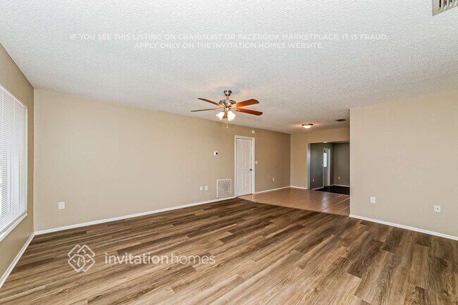 Foto del edificio - 312 48th St W