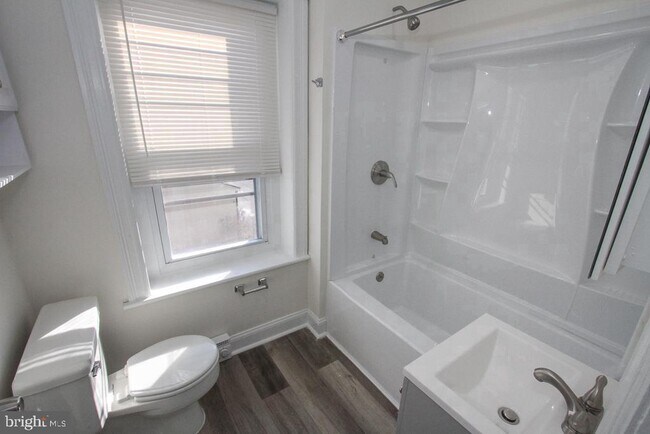 Foto del edificio - 700 Main St