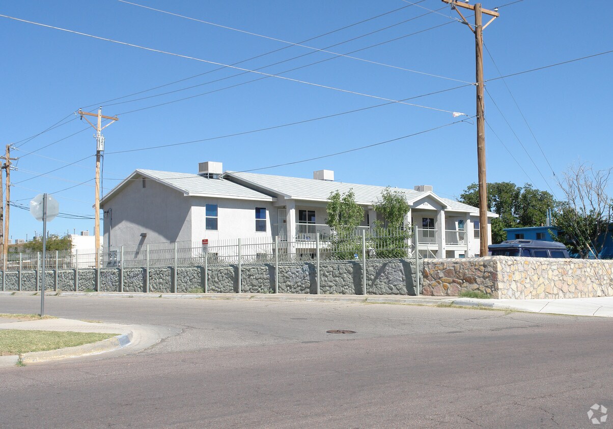 Foto principal - 4703 Maxwell Ave