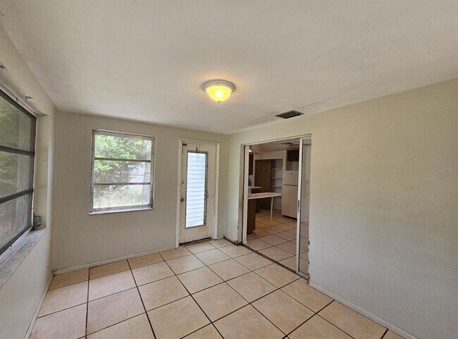 Foto del edificio - 1019 Maybury Dr
