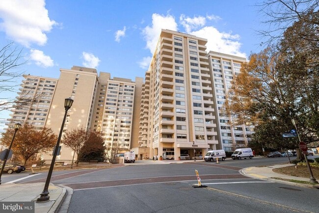 Building Photo - 5500 Friendship Blvd
