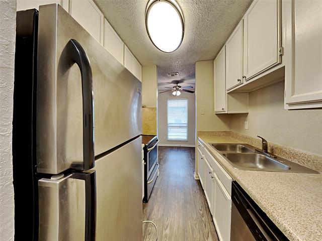 Foto del edificio - 4502 Gaston Ave