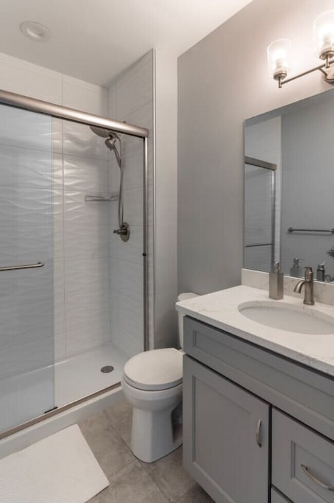 Foto del edificio - 1906 Elm St