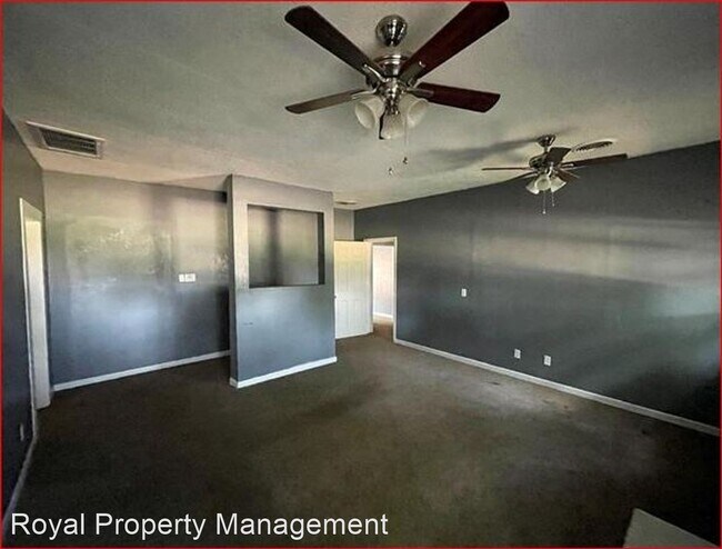 Foto del edificio - 4 br, 2 bath House - 217 S. Mockingbird