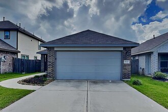 Building Photo - 18727 Faustina Way
