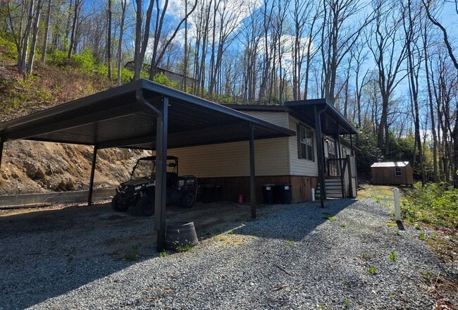 Photo - 107 Huckleberry Knob Ln House