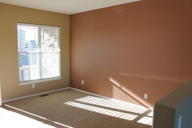 Building Photo - 5458 S Harvest Way