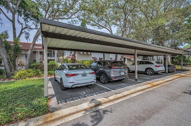 Foto del edificio - 300 S Florida Ave