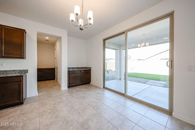 Foto del edificio - 14744 W Cottontail Ln