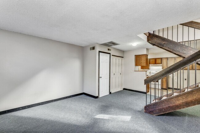 Foto del edificio - 2 bedroom Duplex by WSU