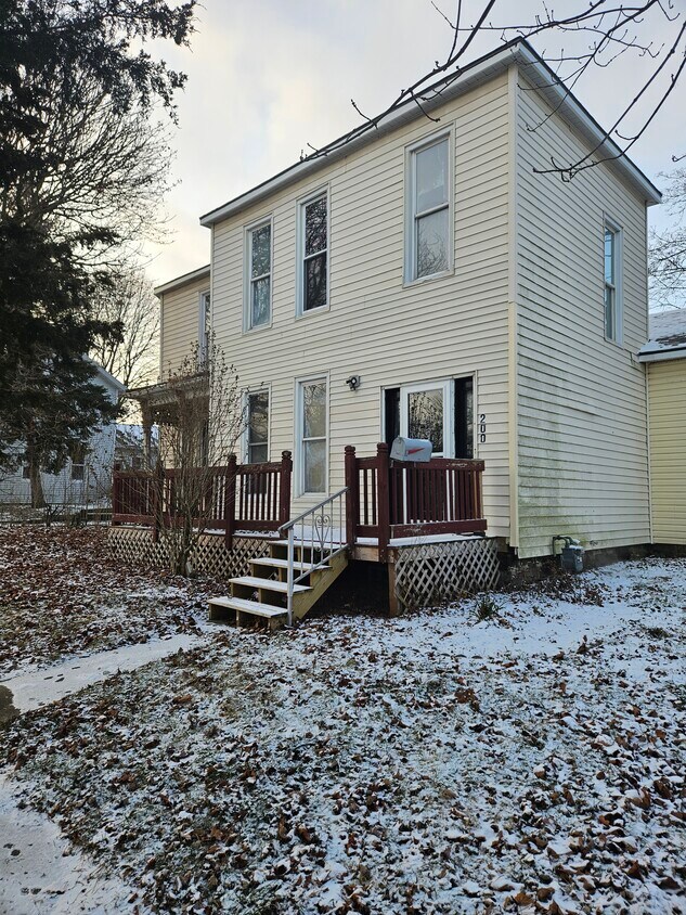 200 Sandusky St, Fostoria, OH 44830 House Rental in Fostoria, OH