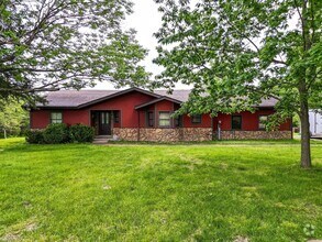 Building Photo - 6050 S Sinclair Rd