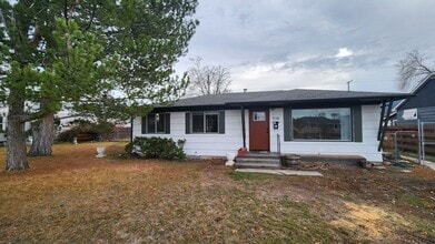 Building Photo - 926 Longstaff St