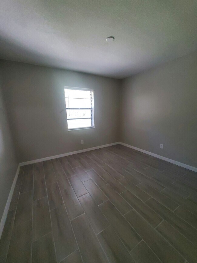 Foto del edificio - 3300 S 7th St