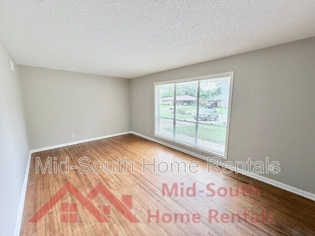Foto del edificio - 480 Whiteville Ave