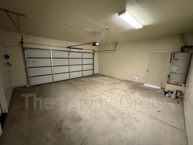 Building Photo - 229 W Elkhorn Ave