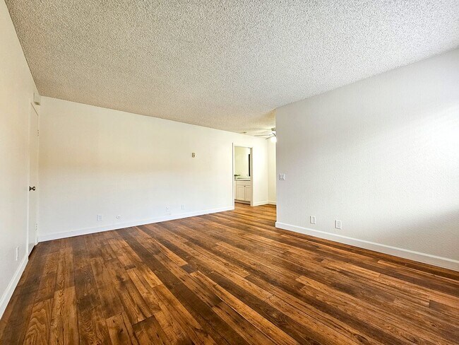 Interior Photo - Crestwood Apartments