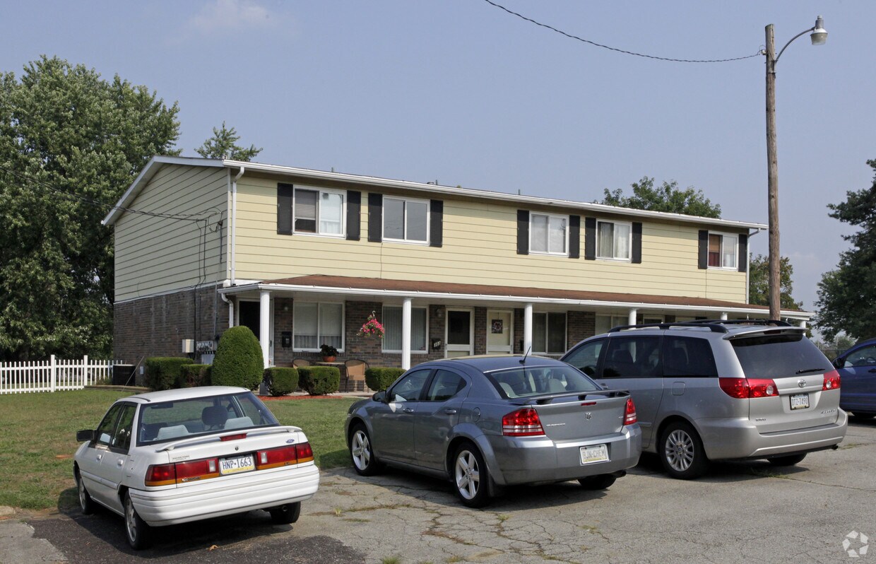 Primary Photo - 301 Roy St