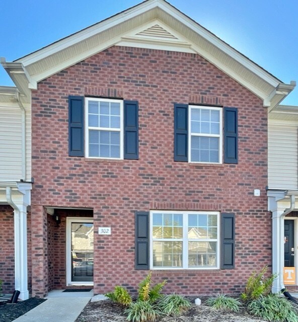 Foto principal - 302 Doe Ridge Ct
