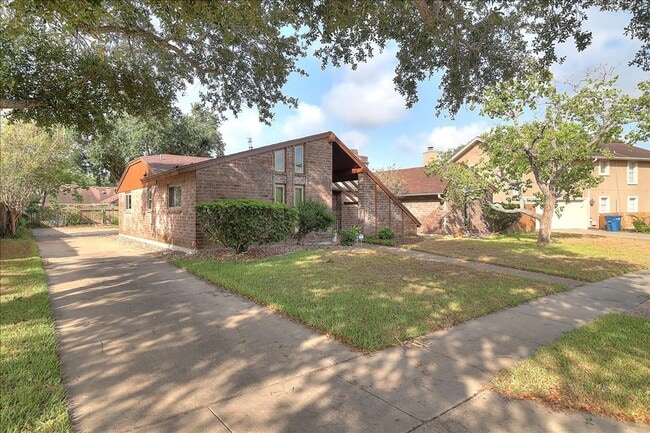 Foto del edificio - 5530 Tahoe Cir