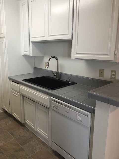 Updated Kitchen - 611 E Angeleno Ave