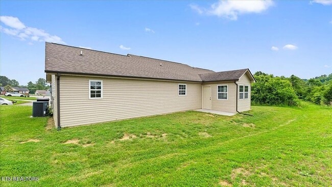Foto del edificio - 6500 Locust Grove Ln
