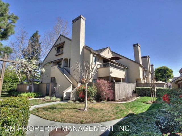 Primary Photo - 1347 Greenwich Ct