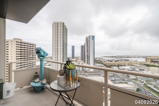 Foto del edificio - High-Rise Living in the Heart of Kaka?ako – 2 Bed, 2 Bath