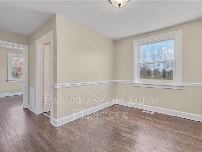 Building Photo - 8256 Shady Grove Rd