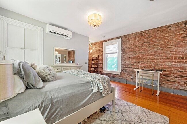 Foto del edificio - 1411 Washington St