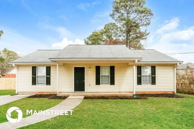 Building Photo - 305 Barr Cir