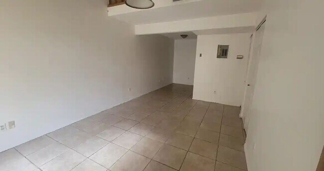 Photo - 3233/3235 Conner St Apartment