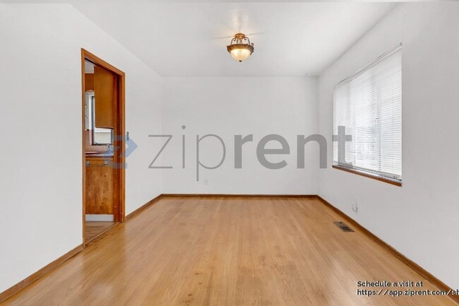 Foto del edificio - 6117 NE Clackamas St