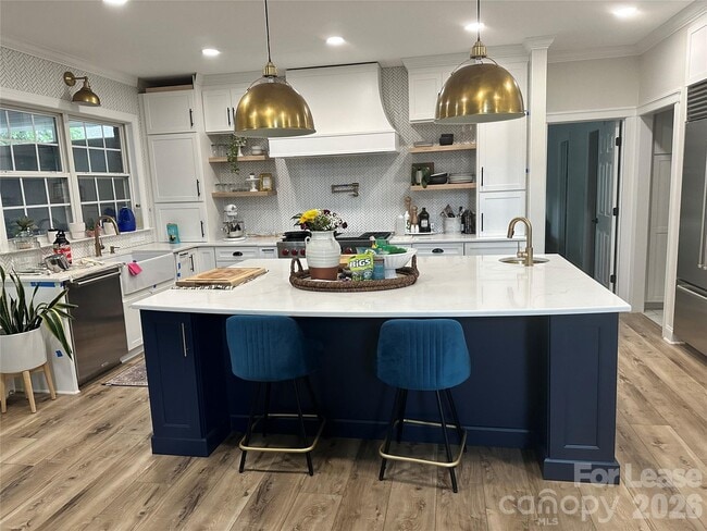 Building Photo - 21647 Crown Lake Dr