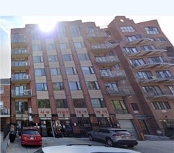Building Photo - 144-56 Roosevelt Ave