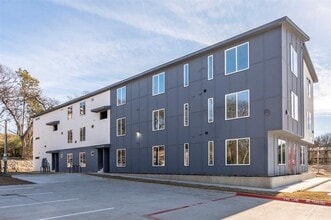 Building Photo - 948 Corinth St
