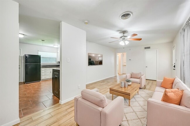 Foto del edificio - 1905 S Cooper St