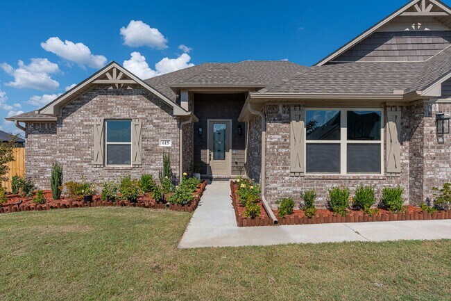 Foto del edificio - Modern Living: Spacious 5 Bed, 2 Bath Home...