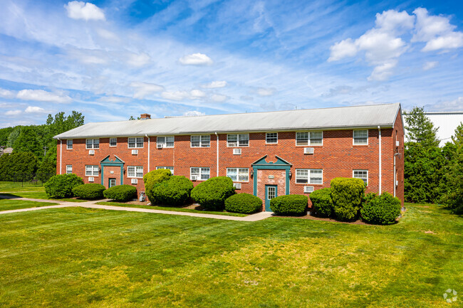 Building Photo - Bradford Commons