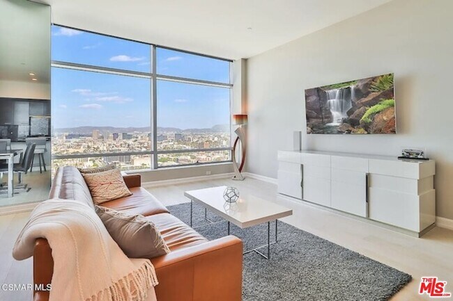 Foto del edificio - 900 W Olympic Blvd