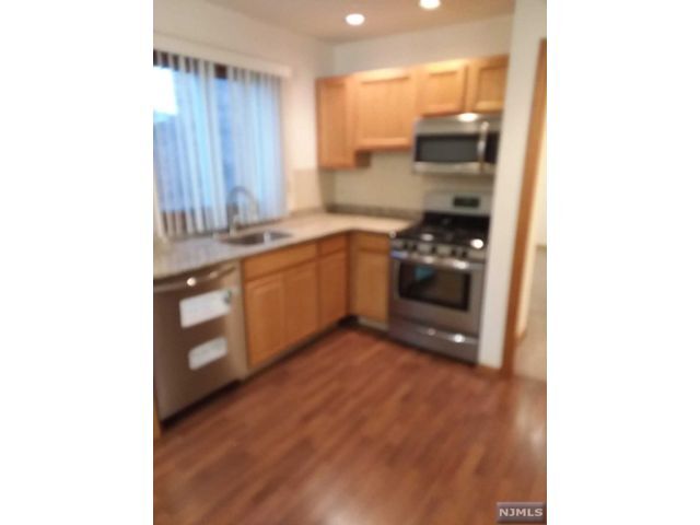 Foto principal - 267 Paterson Ave