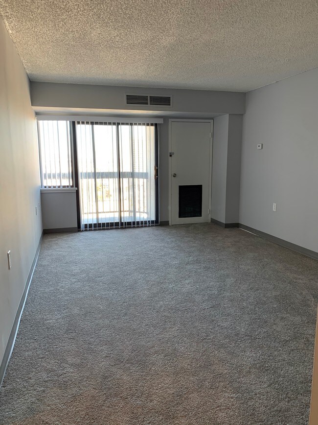 The Atlantic Apartments at 300 Atlantic Ave Atlantic City, NJ