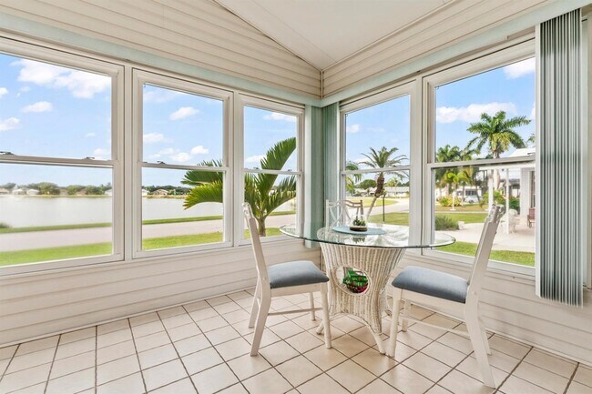 Building Photo - 8913 SW Chevy Cir