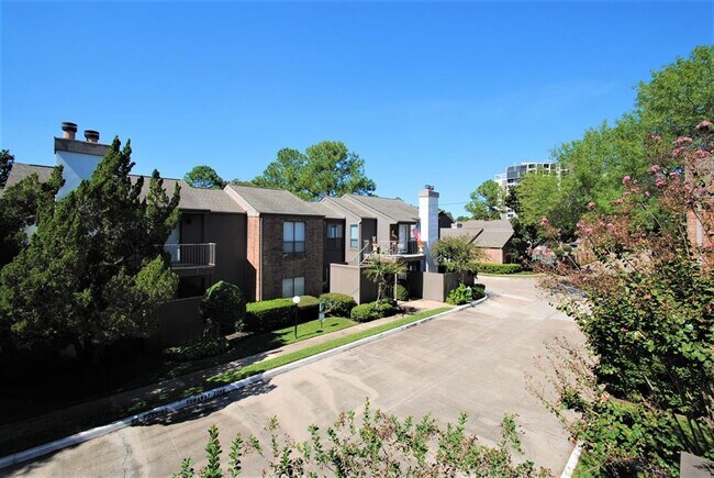 Building Photo - 1201 Bering Dr