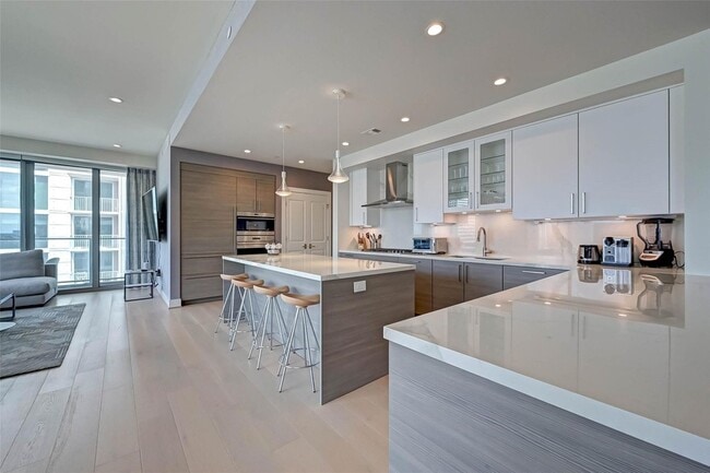 Foto del edificio - 2047 Westcreek Ln Ln