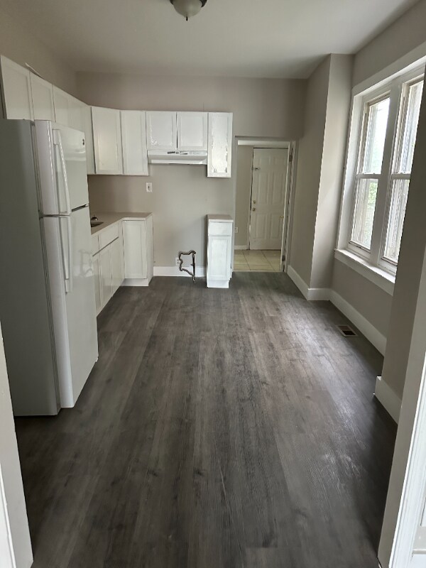 Foto del edificio - 2123 S 60th St