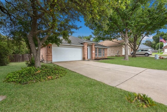 Building Photo - 1810 Coral Dr