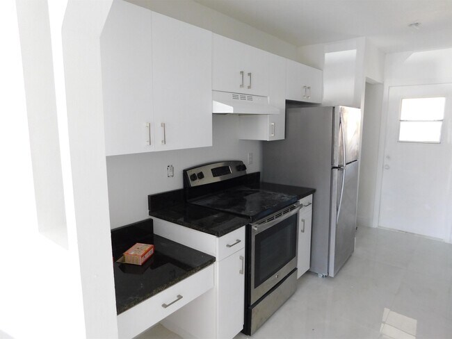 Foto del edificio - 66 Winter Ridge Rd