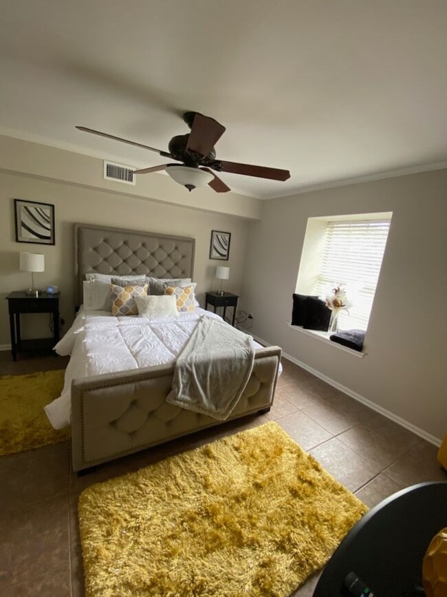 Foto del edificio - Coming Soon 1 Bed